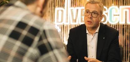 berlin - wahlkampf nach csd-anschlag: unterwegs mit cdu-spitzenkandidat stefan evers