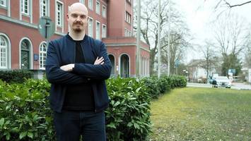 Grüne kritisieren Hitzeschutzmaßnahmen: „Mit Flyern kann man sich höchstens Luft zufächeln“
