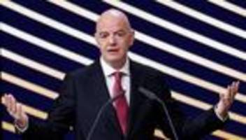 Fußball: Was wir über Gianni Infantinos WM-Plan wissen