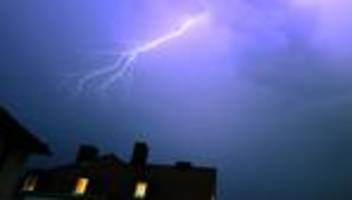 Gewitter: Blitze richteten vergangenes Jahr weniger Schäden an