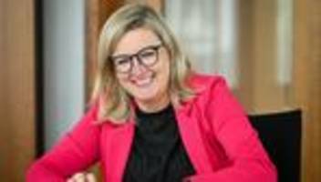 Landesregierung: Brandenburgs Wirtschaftsministerin braucht kein Chefbüro