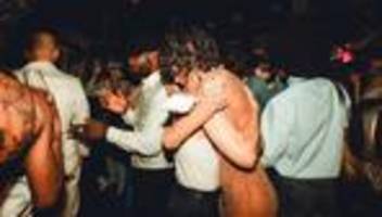 Sexpartys: Was hier gleich passieren wird? »Liebe«