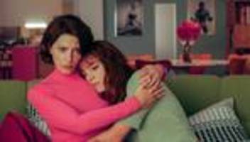 »bitteres fest« von pedro almodóvar: bunt ist die rettung