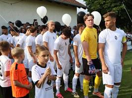 saisonstart des tsv 1860 in der regionalliga: gemietete spieler, euphorische fans