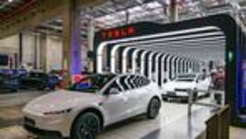 Elektroautos: Tesla stellt erste 1.000 Mitarbeiter in Grünheide neu ein