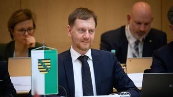 Rente und Pflege: Kretschmer droht Merz mit Nein im Bundesrat