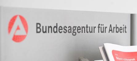 Zahl der Arbeitslosen steigt im Juli über drei Millionen