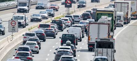 Schlau oder nicht: bei Stau von der Autobahn abfahren?